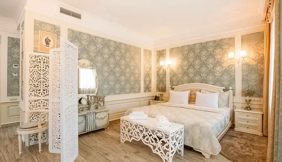 هتل آیوانی تفلیس